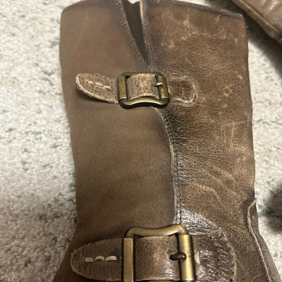 Earth leather calls taupe boots size 8 excellent condition - Picture 12 of 14